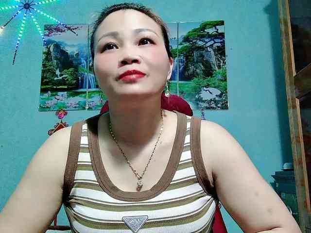 Linhanhsex2k webcam
