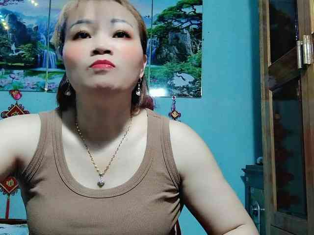 Linhanhsex2k webcam