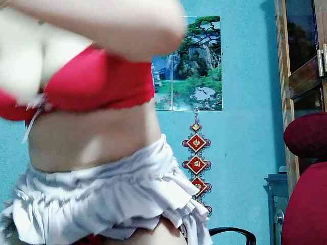 Linhanhsex2k webcam