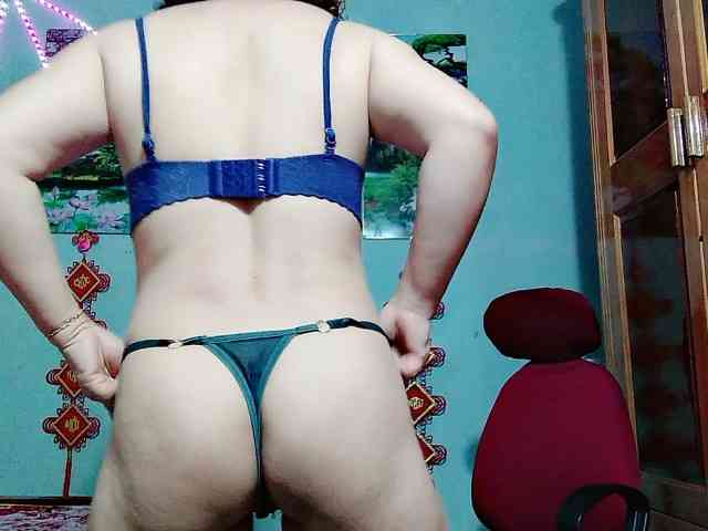 Linhanhsex2k webcam