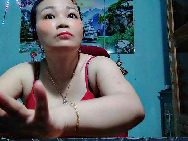 Linhanhsex2k webcam