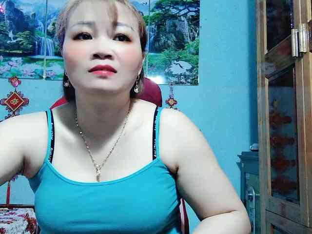 Linhanhsex2k webcam