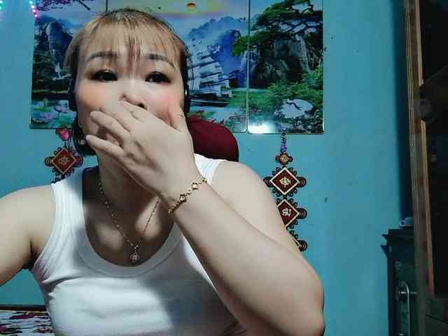Linhanhsex2k webcam