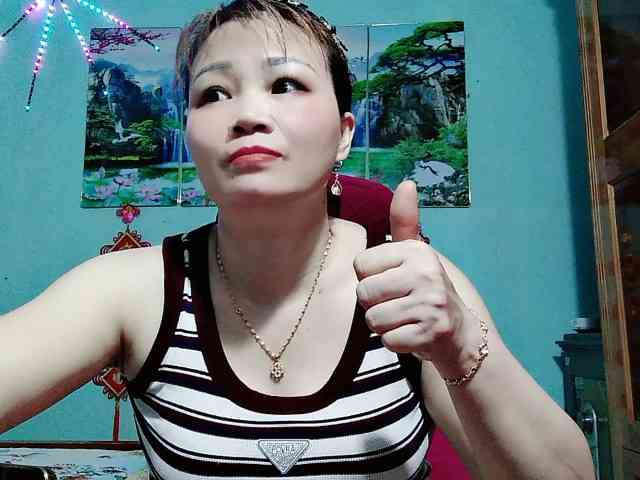 Linhanhsex2k webcam