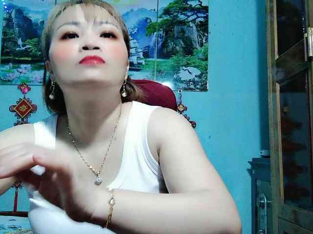 Linhanhsex2k webcam