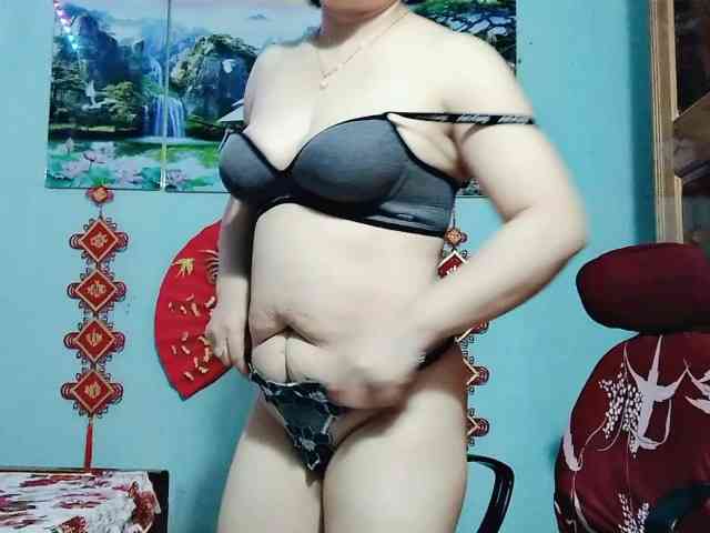 Linhanhsex2k webcam