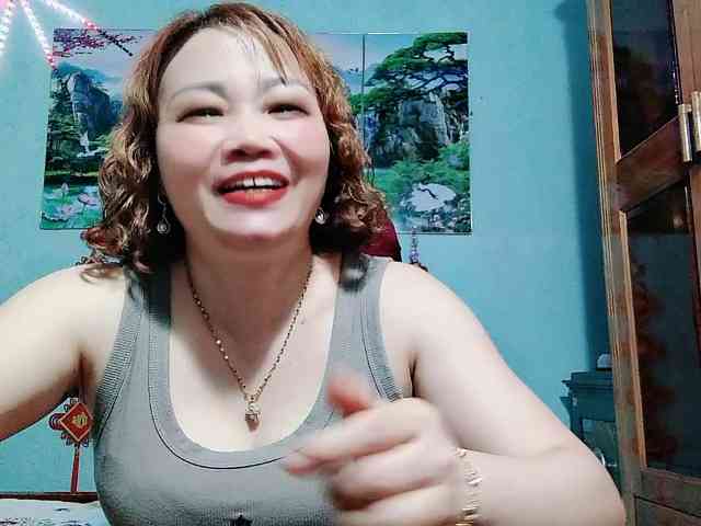 Linhanhsex2k webcam