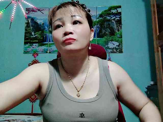 Linhanhsex2k webcam