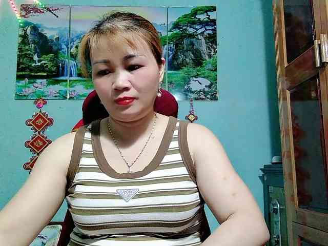 Linhanhsex2k webcam
