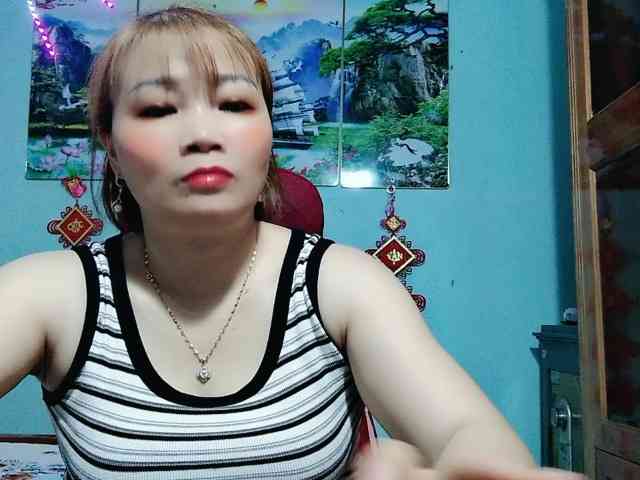 Linhanhsex2k webcam
