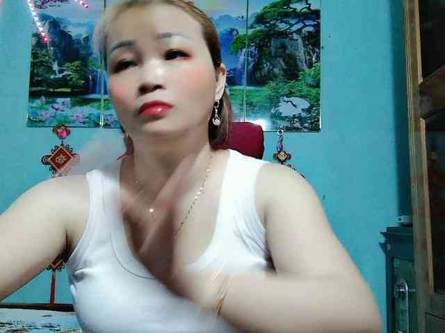 Linhanhsex2k webcam