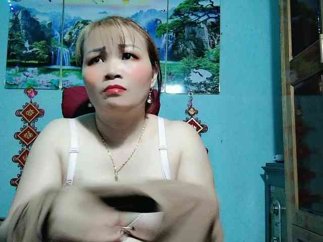 Linhanhsex2k webcam
