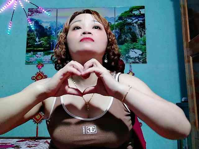 Linhanhsex2k webcam