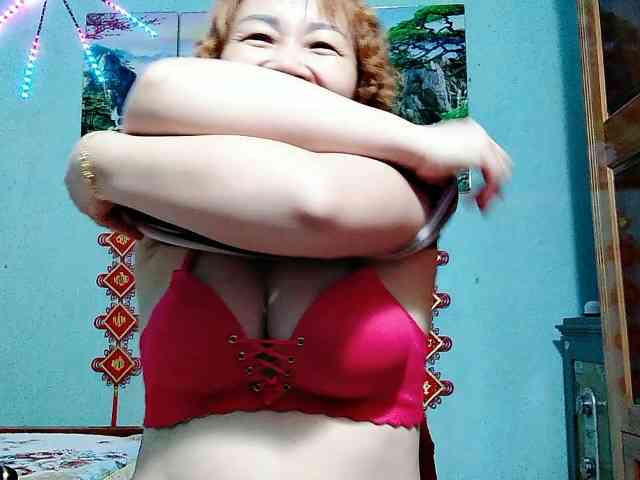 Linhanhsex2k webcam