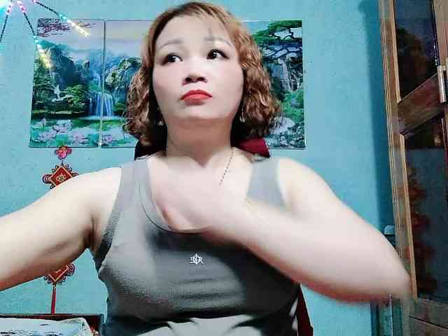 Linhanhsex2k webcam