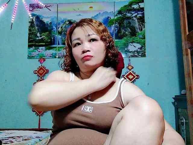 Linhanhsex2k webcam