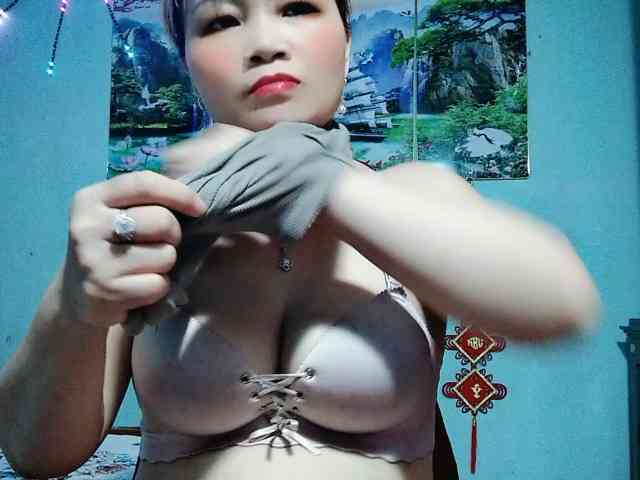 Linhanhsex2k webcam