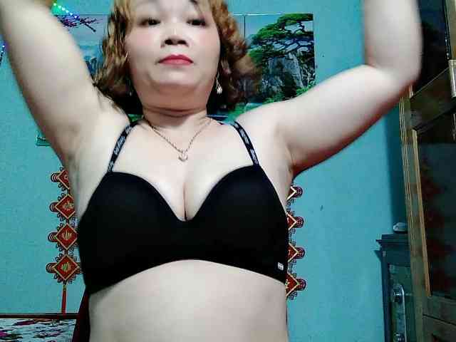 Linhanhsex2k webcam