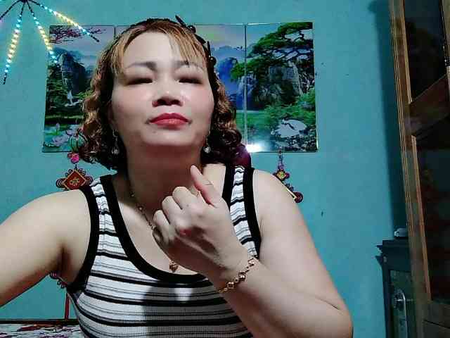 Linhanhsex2k webcam