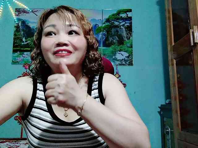 Linhanhsex2k webcam