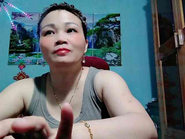 Linhanhsex2k webcam