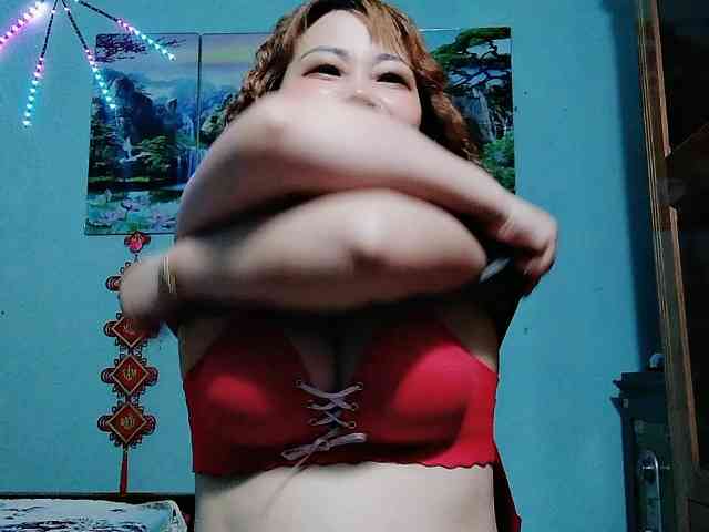 Linhanhsex2k webcam