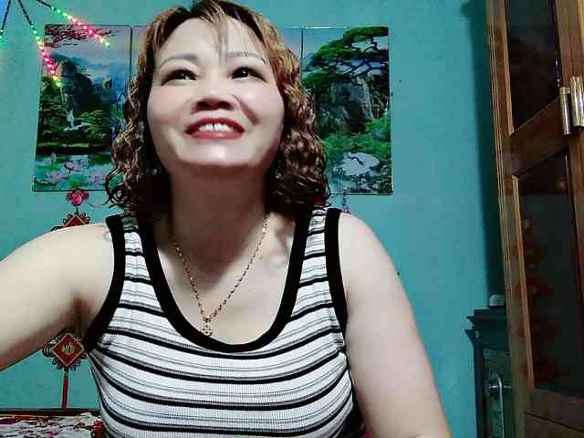 Linhanhsex2k webcam