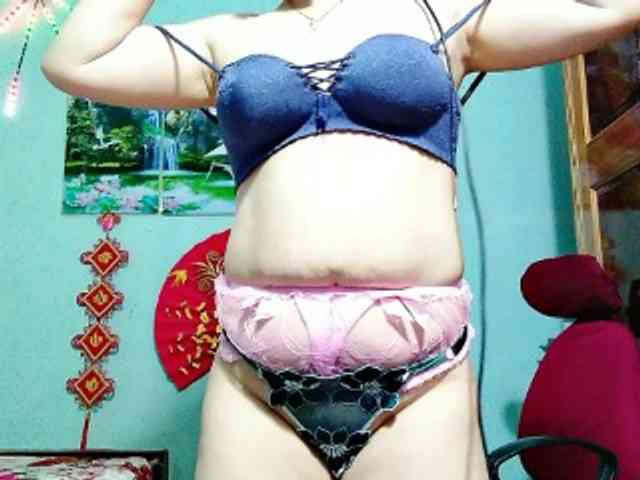 Linhanhsex2k webcam
