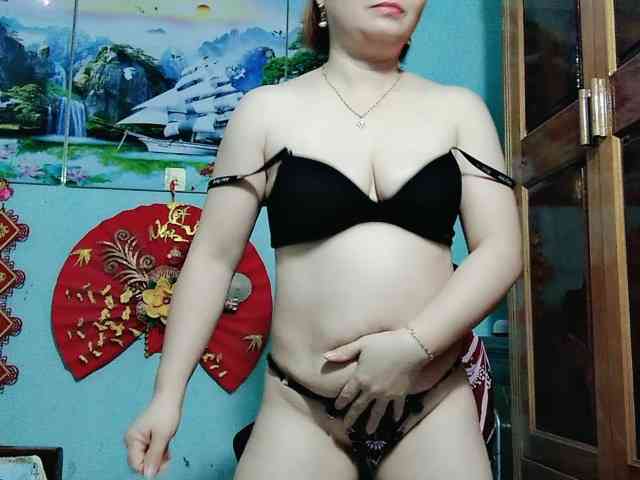 Linhanhsex2k webcam