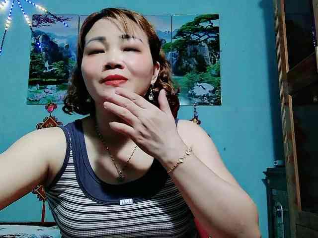 Linhanhsex2k webcam