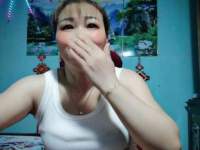 Linhanhsex2k webcam