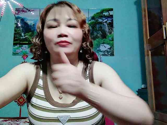 Linhanhsex2k webcam