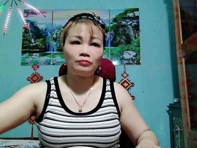 Linhanhsex2k webcam