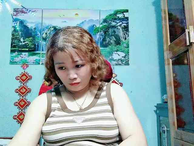 Linhanhsex2k webcam
