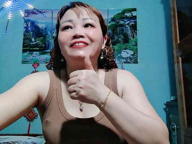 Linhanhsex2k webcam