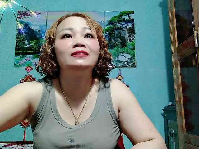 Linhanhsex2k webcam