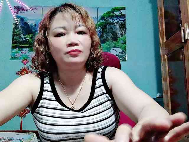 Linhanhsex2k webcam