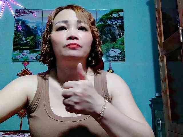 Linhanhsex2k webcam