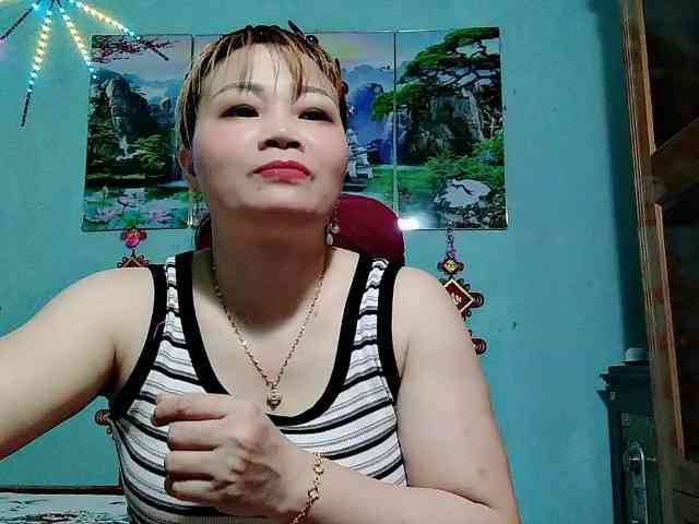 Linhanhsex2k webcam