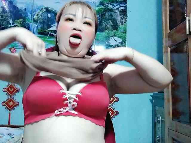 Linhanhsex2k webcam
