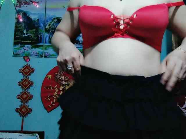 Linhanhsex2k webcam