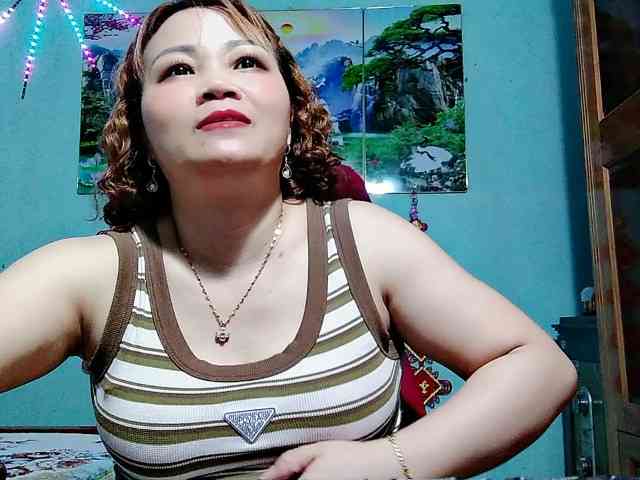 Linhanhsex2k webcam