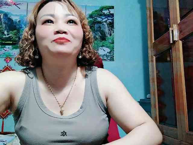 Linhanhsex2k webcam
