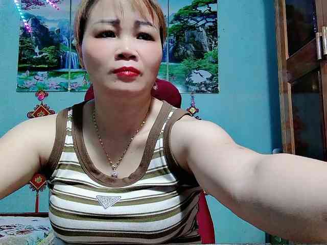 Linhanhsex2k webcam