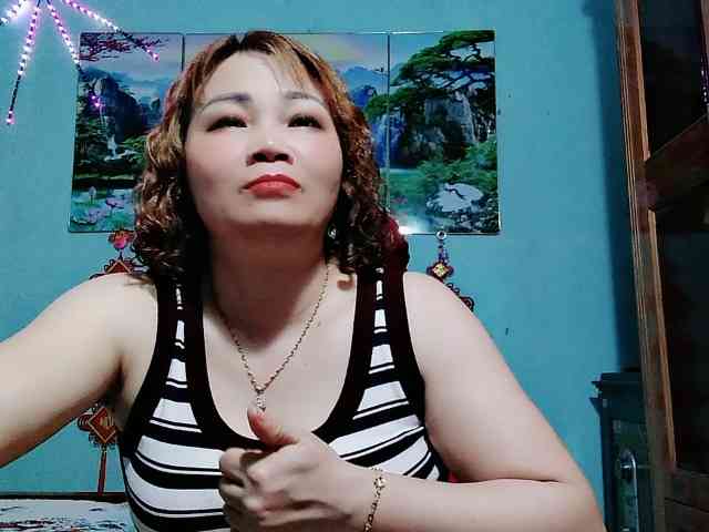 Linhanhsex2k webcam