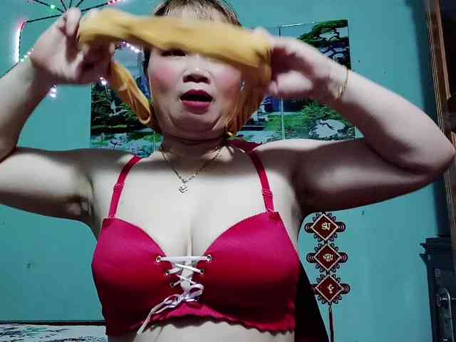 Linhanhsex2k webcam