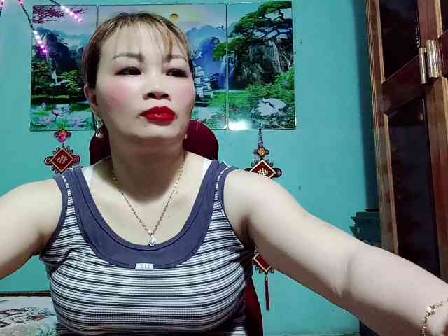 Linhanhsex2k webcam