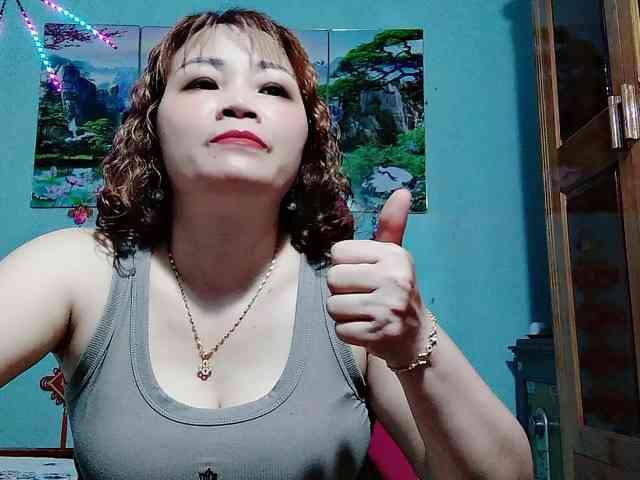Linhanhsex2k webcam