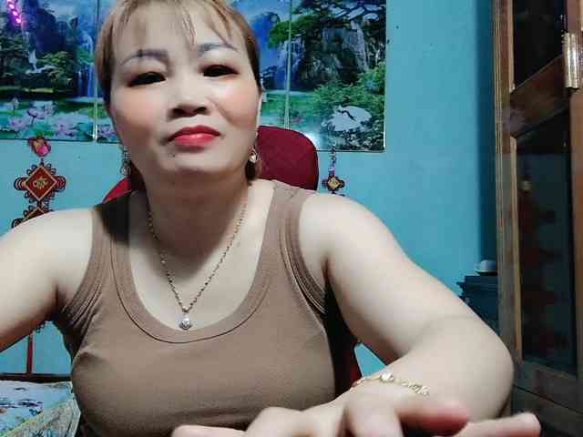 Linhanhsex2k webcam
