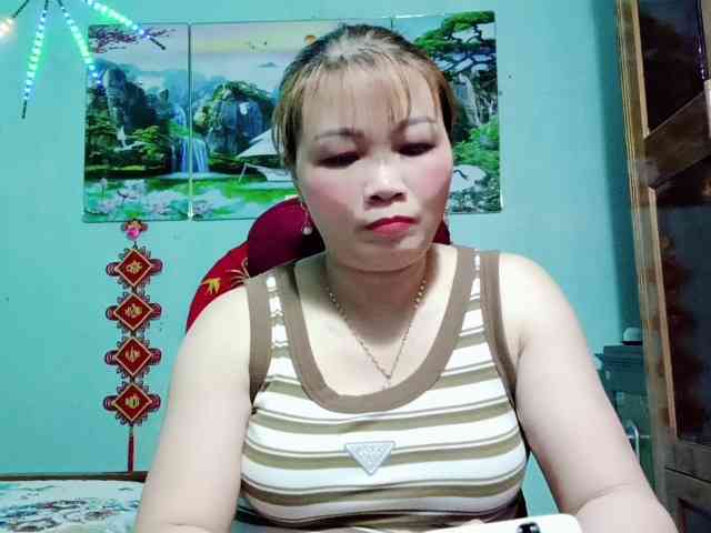 Linhanhsex2k webcam